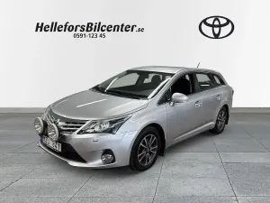 Toyota Avensis 2012